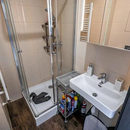 Lägenhet Free Parking - Adm New Studio, Location *