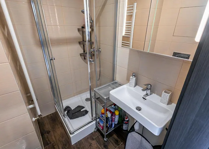 Apartament Free Parking - Adm New Studio, Location *