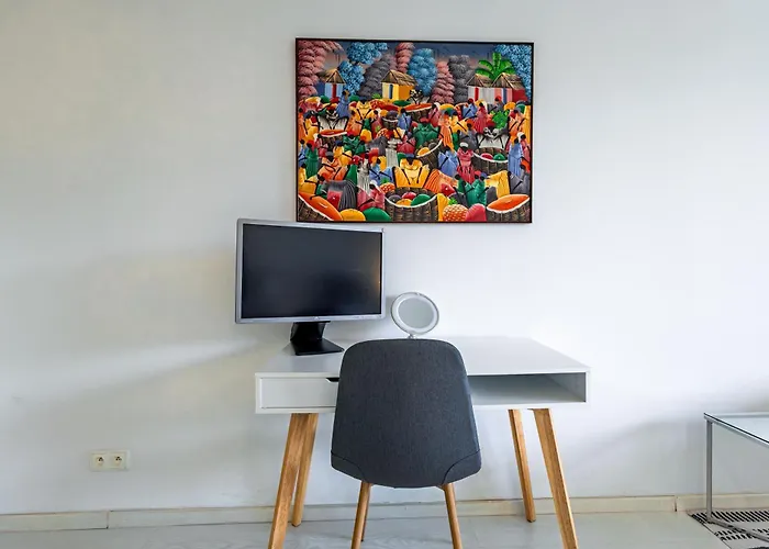 شقة Free Parking - Adm New Studio, Location براتسيلافا