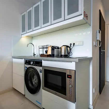 Free Parking - Adm New Studio, Location Apartament Bratysława
